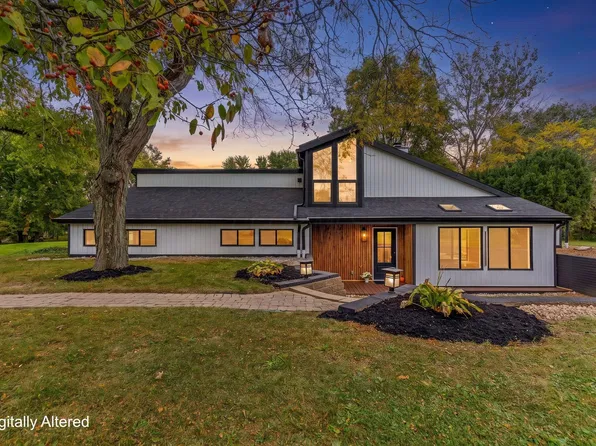 6730 Albanyview Dr, Westerville, OH 43081