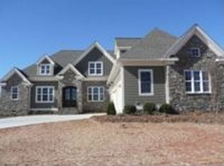 226 Hicks Creek Rd, Troutman, NC 28166