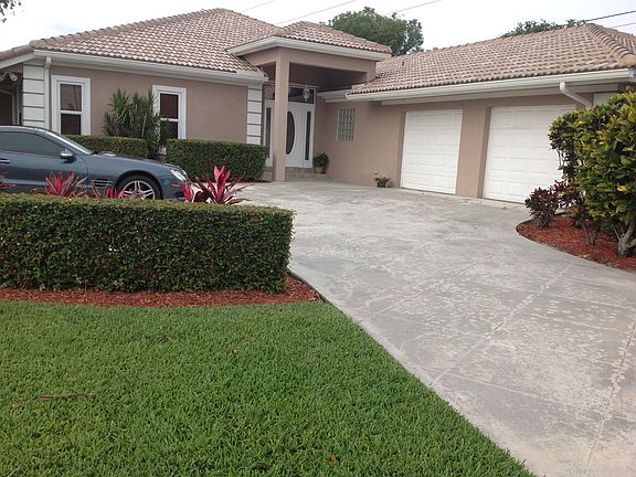 18586 Lakeside Gardens Drive