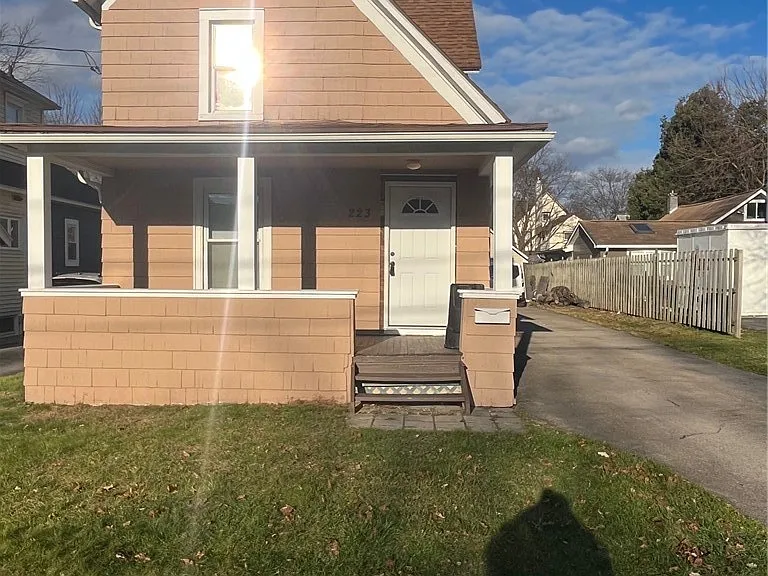 223 E Filbert St — Photo 46