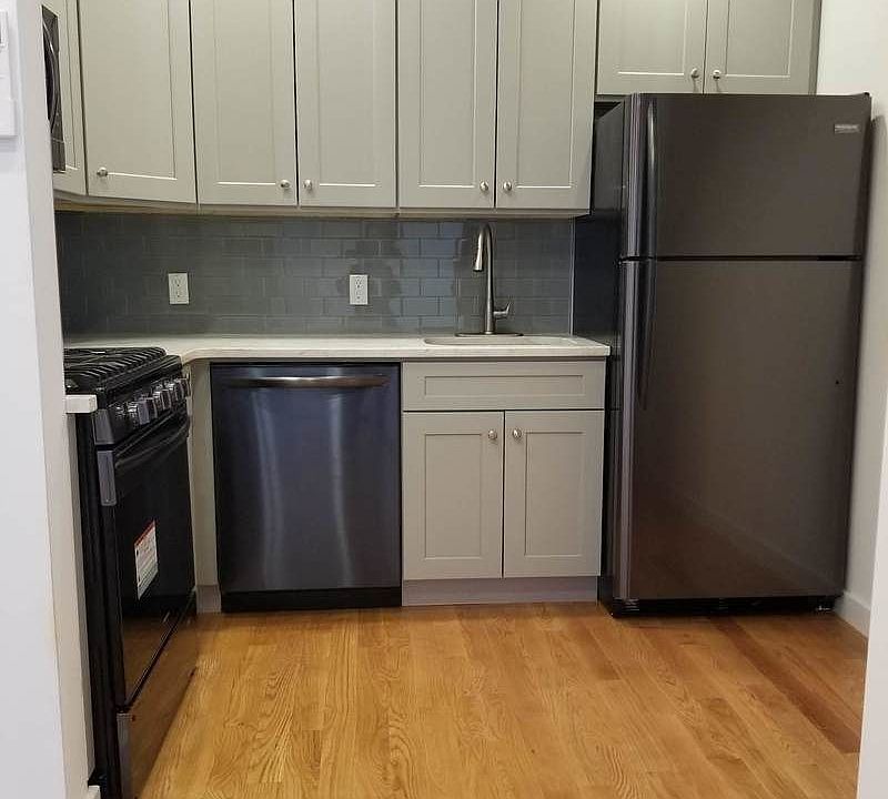 1st image of 391 14th St #4B