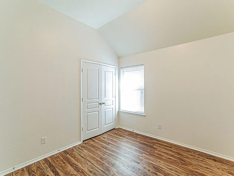 8036 Branch Hollow Trl — Photo 17