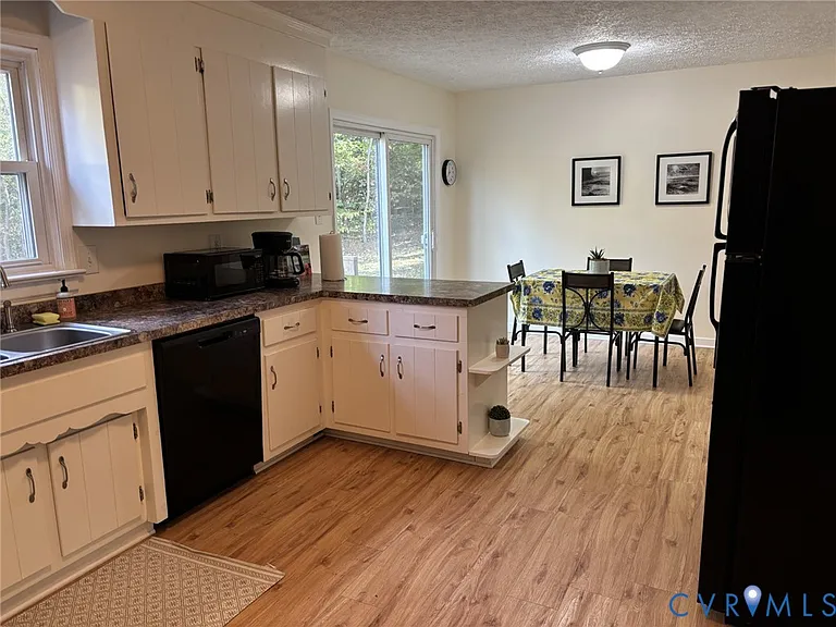3856 River Rd W — Photo 6