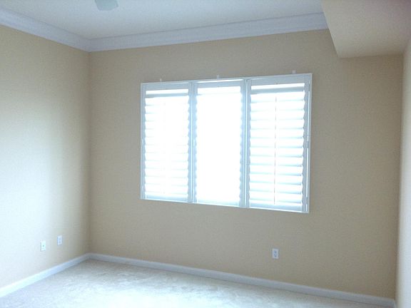 5th image of 17 Harbour Isle Drive W #Ph05