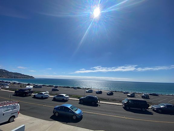 4th image of 320 Paseo De La Playa APT B