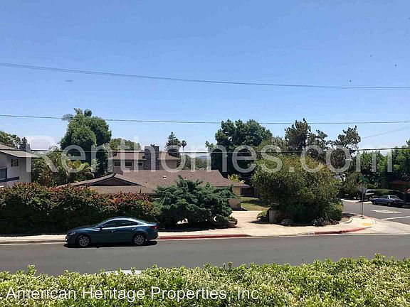 3rd image of 6884 Hyde Park Dr Unit C