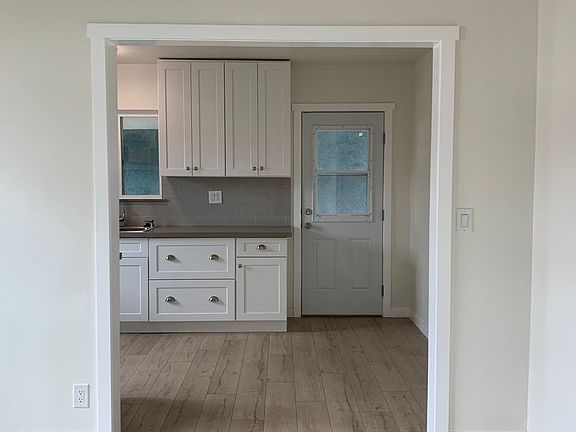 4th image of 7814 Irvine Ave