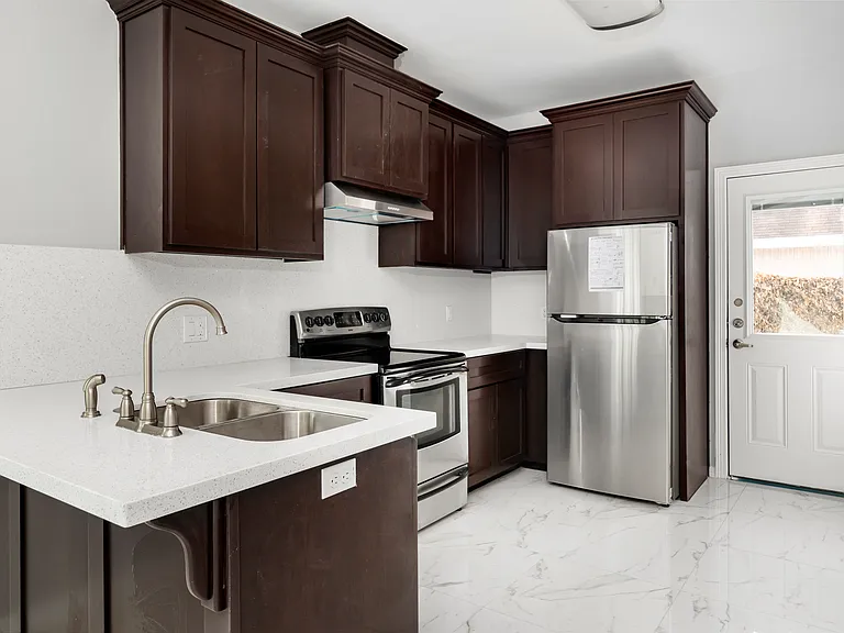 103 E Sgt Leonel Trevino Rd #C — Photo 9