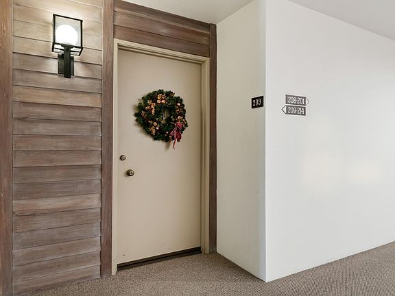 3rd image of 3340 McCaw Ave APT 209