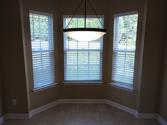 3rd image of 4006 Canterbrook Dr