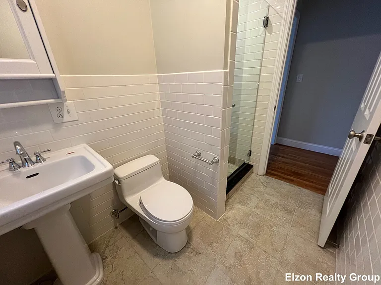 2021 Commonwealth Ave #A — Photo 15