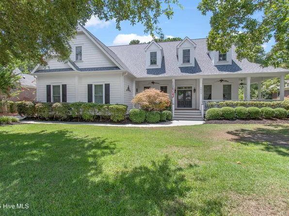 2625 St James Drive SE, Southport, NC 28461