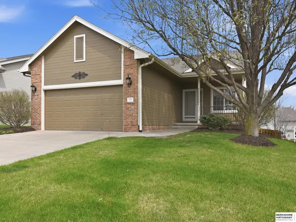 7505 S 173rd St, Omaha, NE 68136