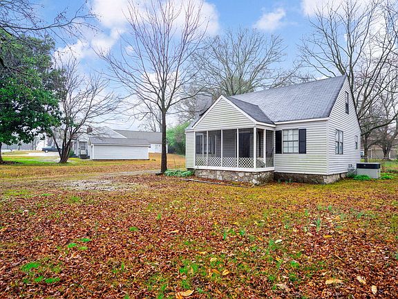 2nd image of 1708 Mack Smith Rd