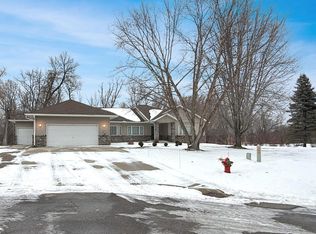 304 Lynsee Ln, Montevideo, MN 56265
