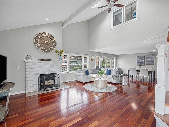 4th image of 13 Carnation Cir #B