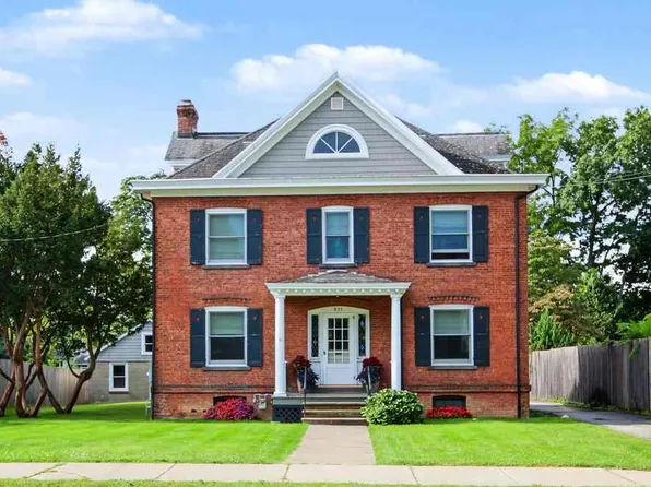 833 Wolcott Ave, Beacon, NY 12508