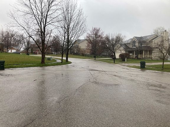4th image of 879 Arrowood Ct