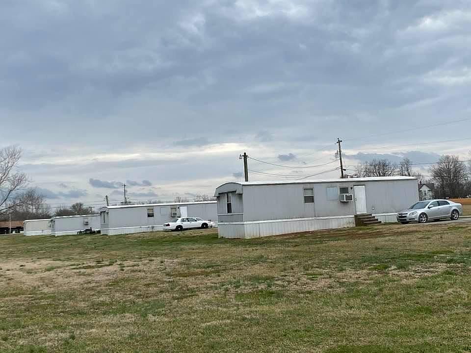 2nd image of 2662 Nashville Hwy