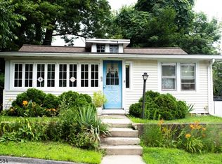 1 Lambert Rd W, Hewitt, NJ 07421