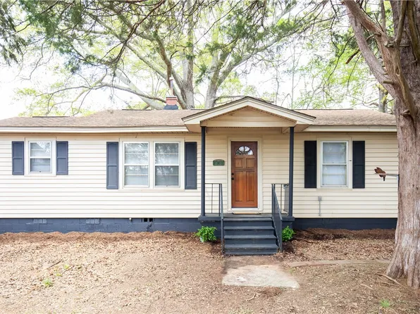 103 Maple St, Westminster, SC 29693