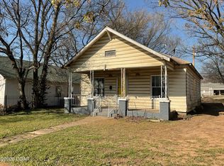 529 Military Ave, Baxter Springs, KS 66713