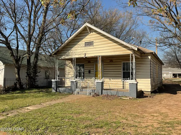 529 Military Ave, Baxter Springs, KS 66713