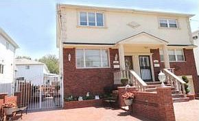 1st image of 2207 E 70th St