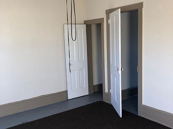 4th image of 407 W Atlantic St