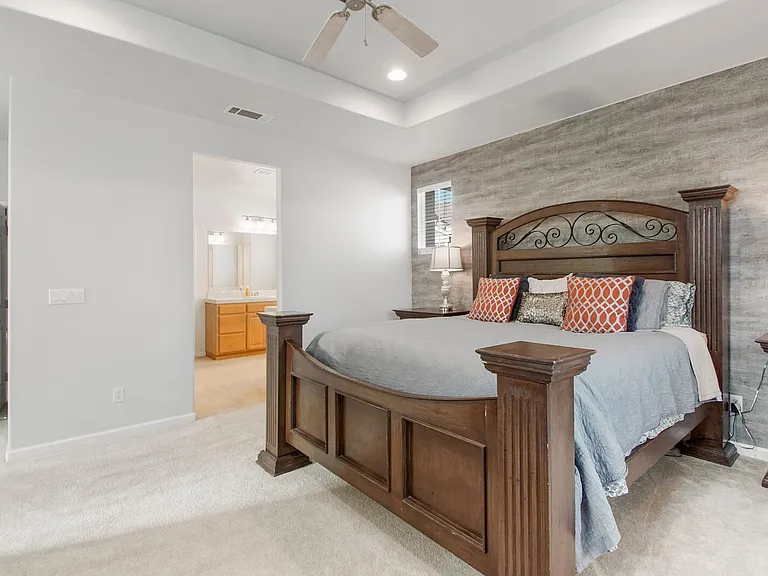 4352 Middlefield Dr — Photo 21