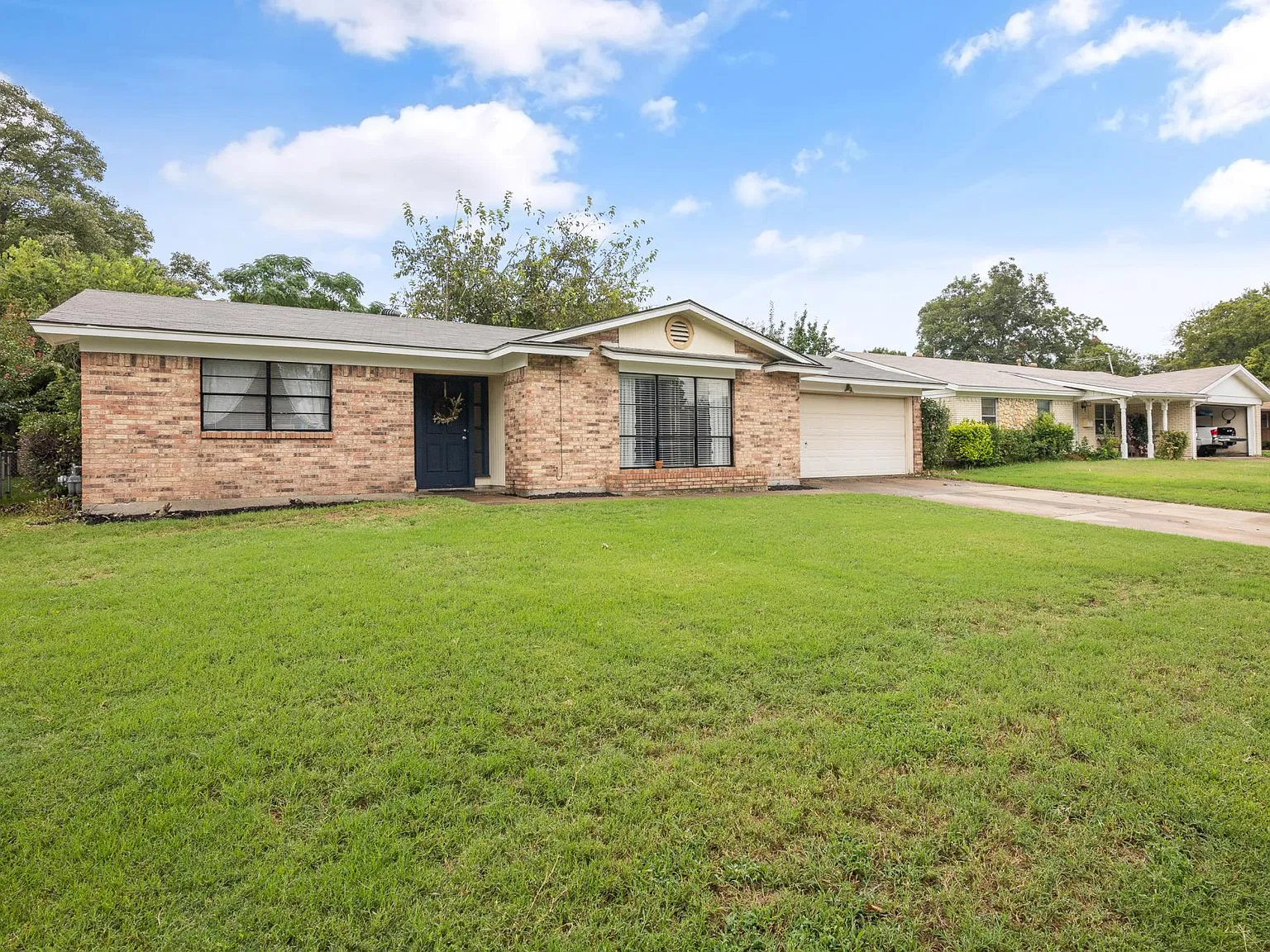 3 bed, 1496 sqft, $1,850 — Photo 3