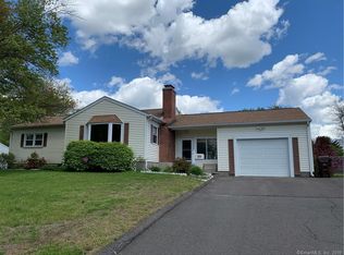 29 Saint Thomas St, Enfield, CT 06082
