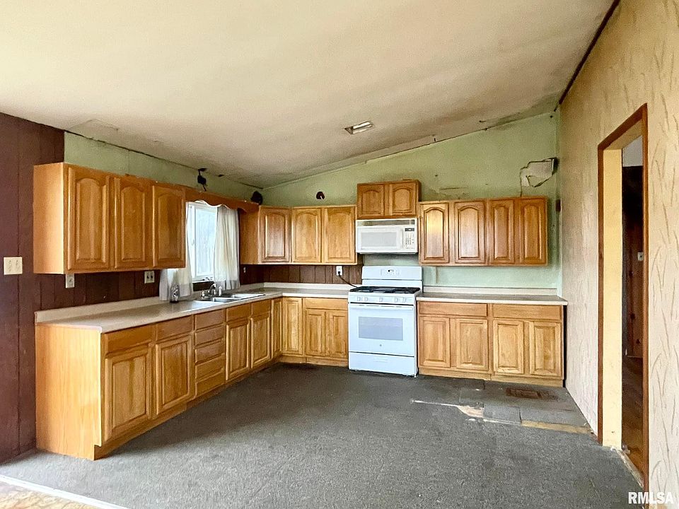 1017 E 6th St, Metropolis, IL 62960 Zillow