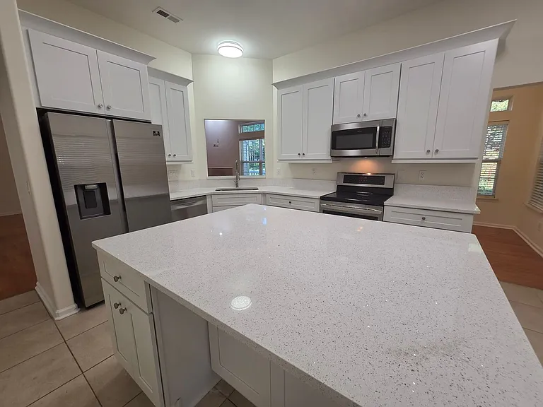112 Spring Grove Dr — Photo 8