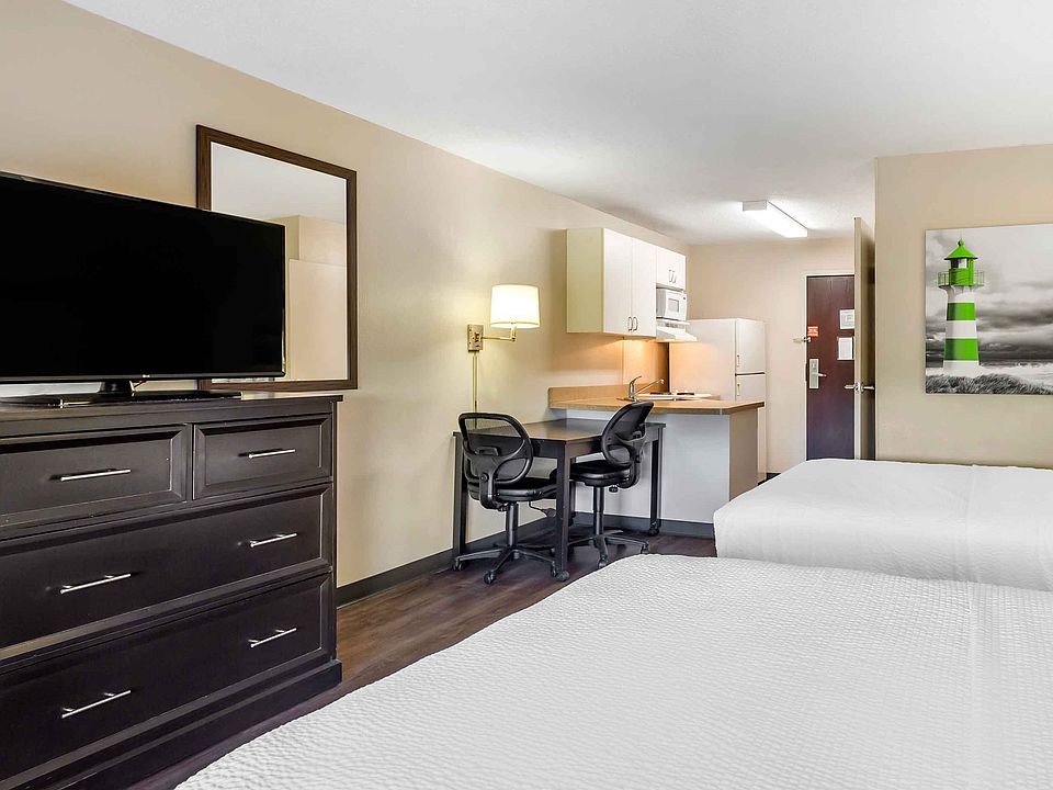 Studio Suite - 2 Full Beds
