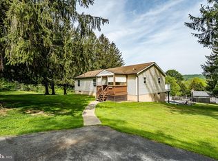 2821 S Hill Camp Rd, Pottstown, PA 19465
