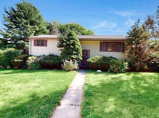 27 Plymouth Dr, Norwood, MA 02062