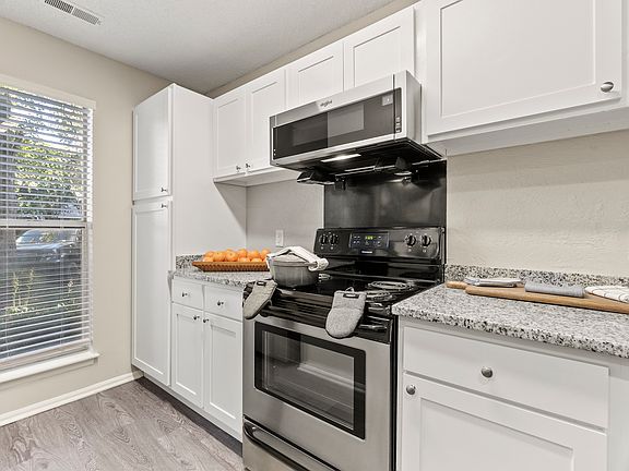 3rd image of 9951 Racquet Club Ln #6B