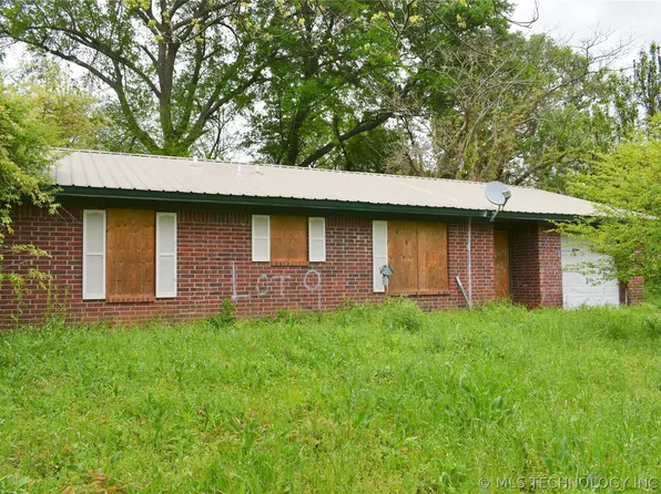801 SE 6th St, Antlers, OK 74523