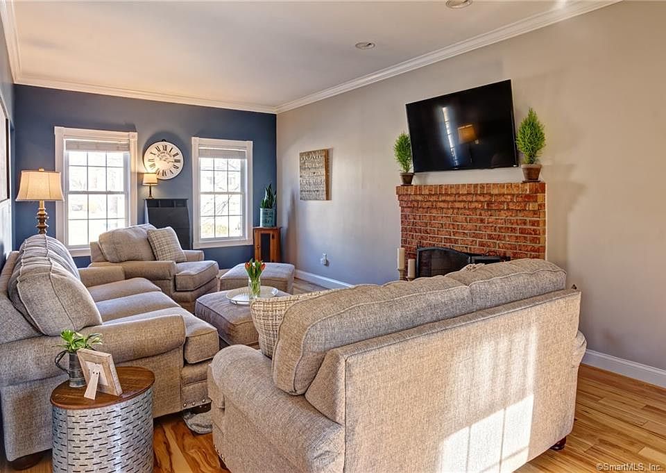 68 Tarragon Dr, East Hampton, CT 06424 Zillow