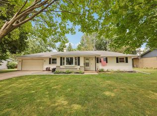 313 W Wisconsin St, Delavan, WI 53115