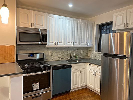 1st image of 271 Mac Donough St #1
