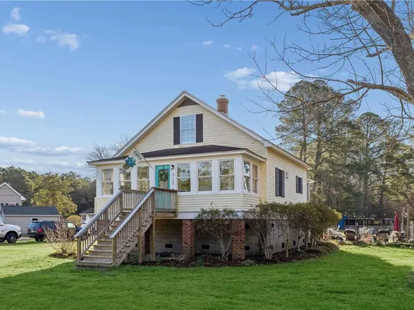 3125 Browns Bay Rd, Hayes, VA 23072