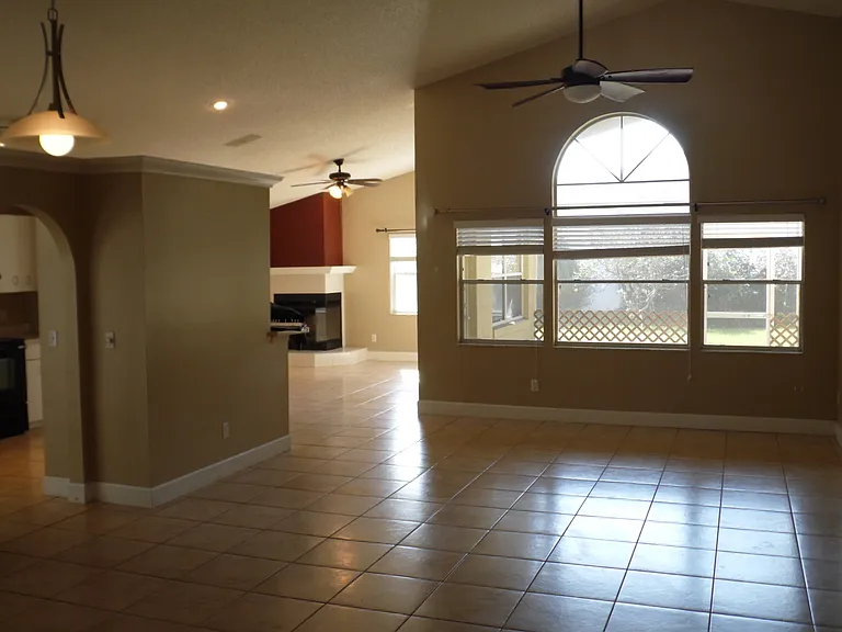 11020 Felton Ct — Photo 4