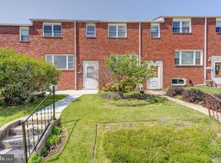 913 Regina Dr, Halethorpe, MD 21227