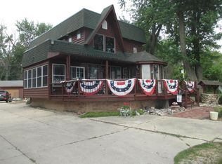 W7766 Lamp Rd, Fort Atkinson, WI 53538