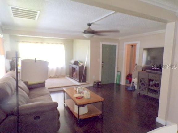 3rd image of 711 N Merrin St