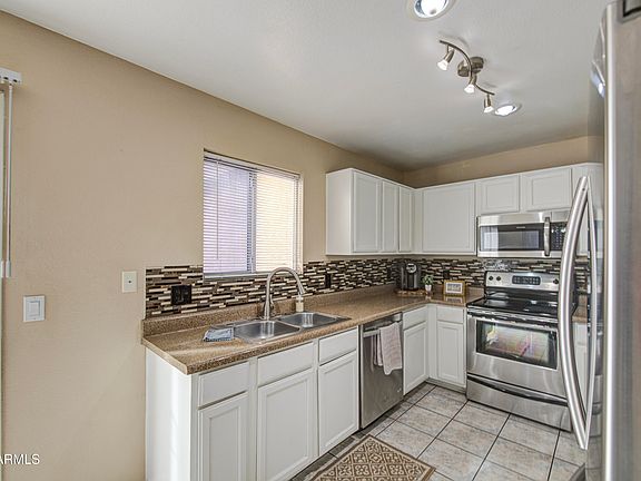 4th image of 4328 N 107TH Lane
