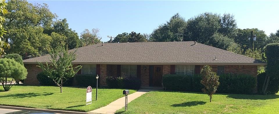 1209 Shady Creek Dr