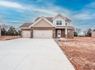 1282 Warrior Ln, Bowling Green, KY 42104